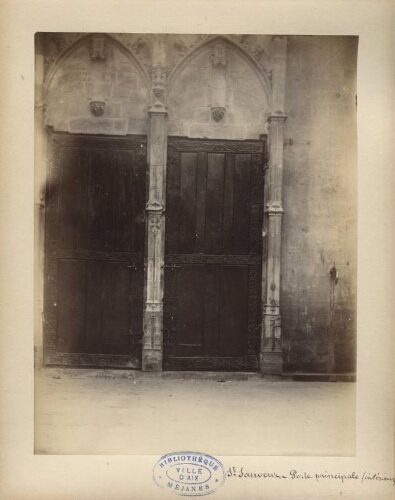 Saint-Sauveur. [Porte principale (intérieur)] : [photographie] / Marie Pellechet