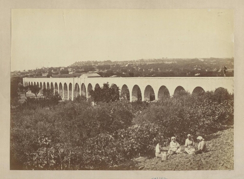 [Pont-aqueduc de Calèche près d’Aix] : [photographie] / Claude Gondran