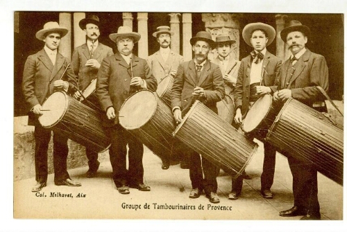 Groupe de tambourinaires de Provence : [carte postale]