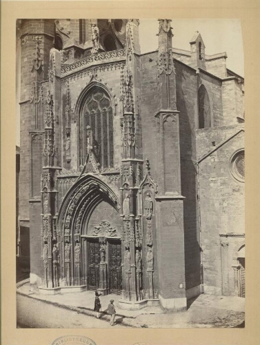 Façade et portail de la cathédrale à Aix : [photographie] / Claude Gondran